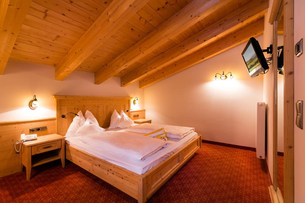 Hotel Schneeberg Family Spa Resort Ridanna Habitación foto