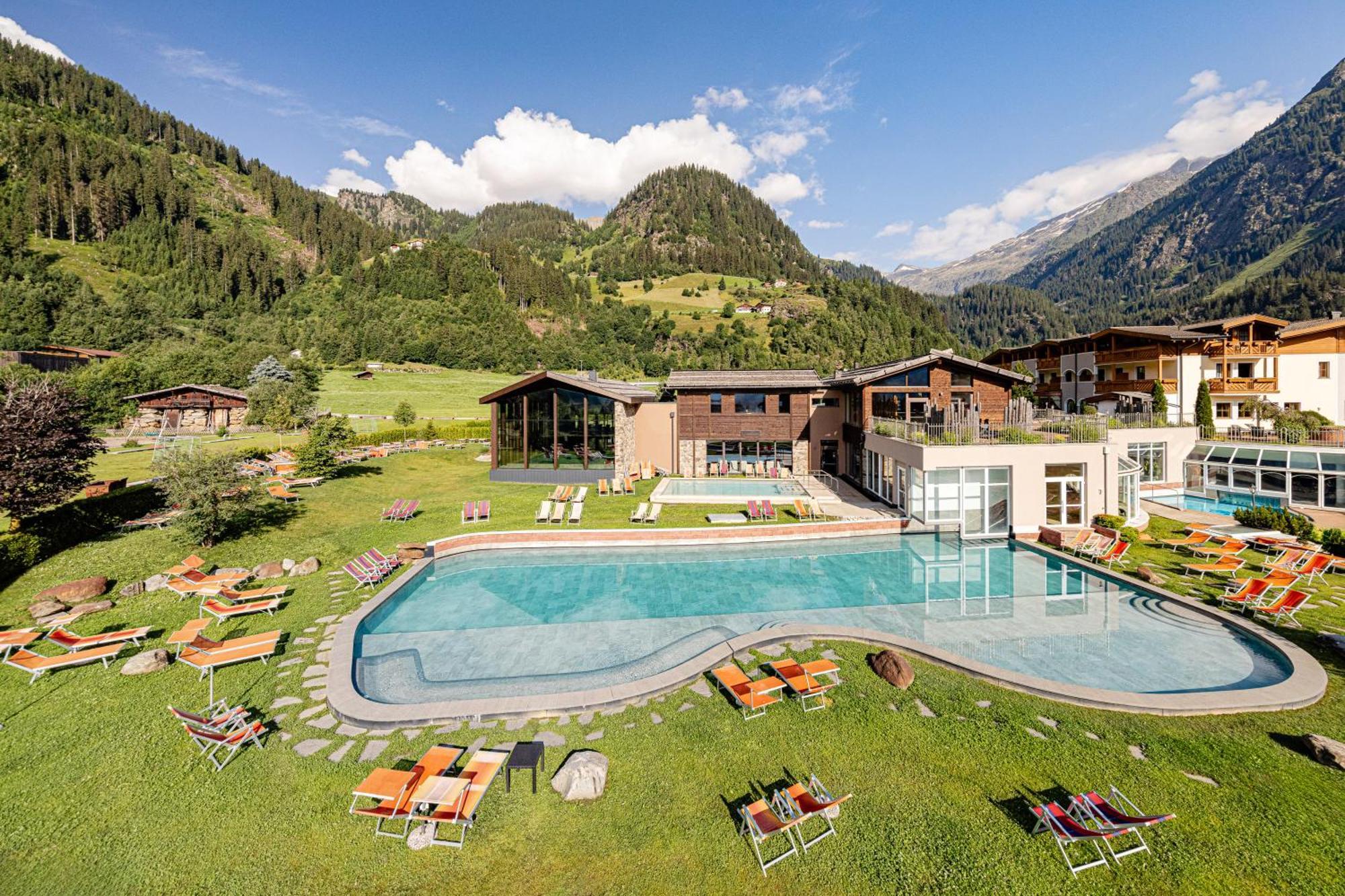 Hotel Schneeberg Family Spa Resort Ridanna Exterior foto