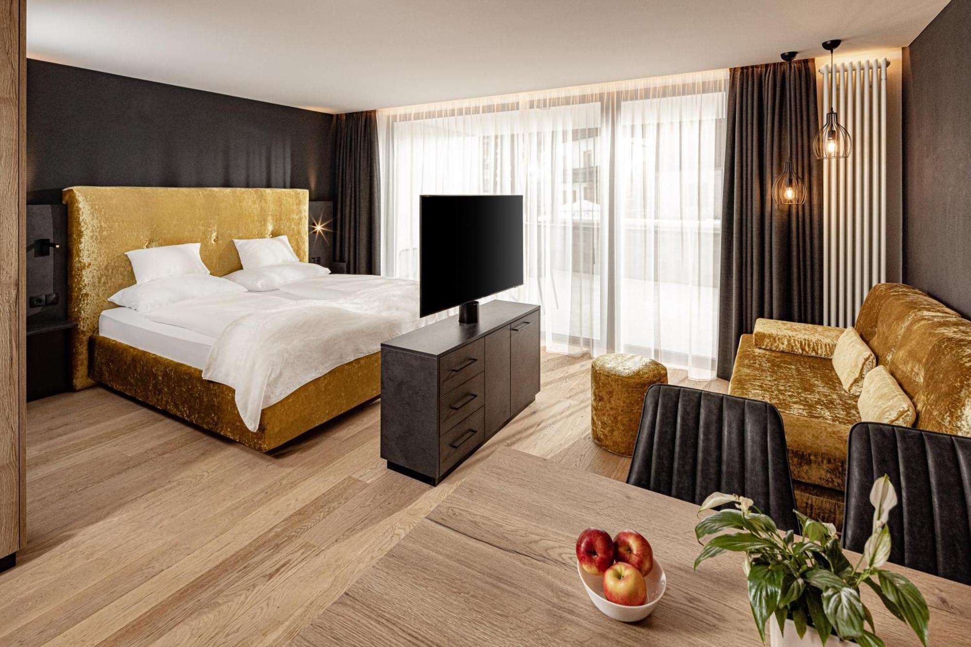 Hotel Schneeberg Family Spa Resort Ridanna Exterior foto