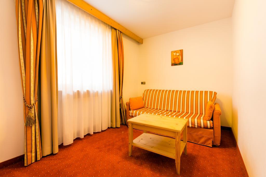 Hotel Schneeberg Family Spa Resort Ridanna Habitación foto