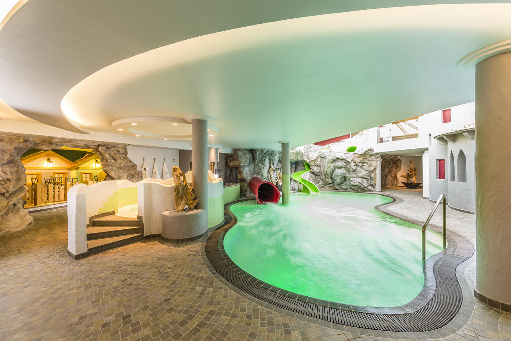 Hotel Schneeberg Family Spa Resort Ridanna Exterior foto